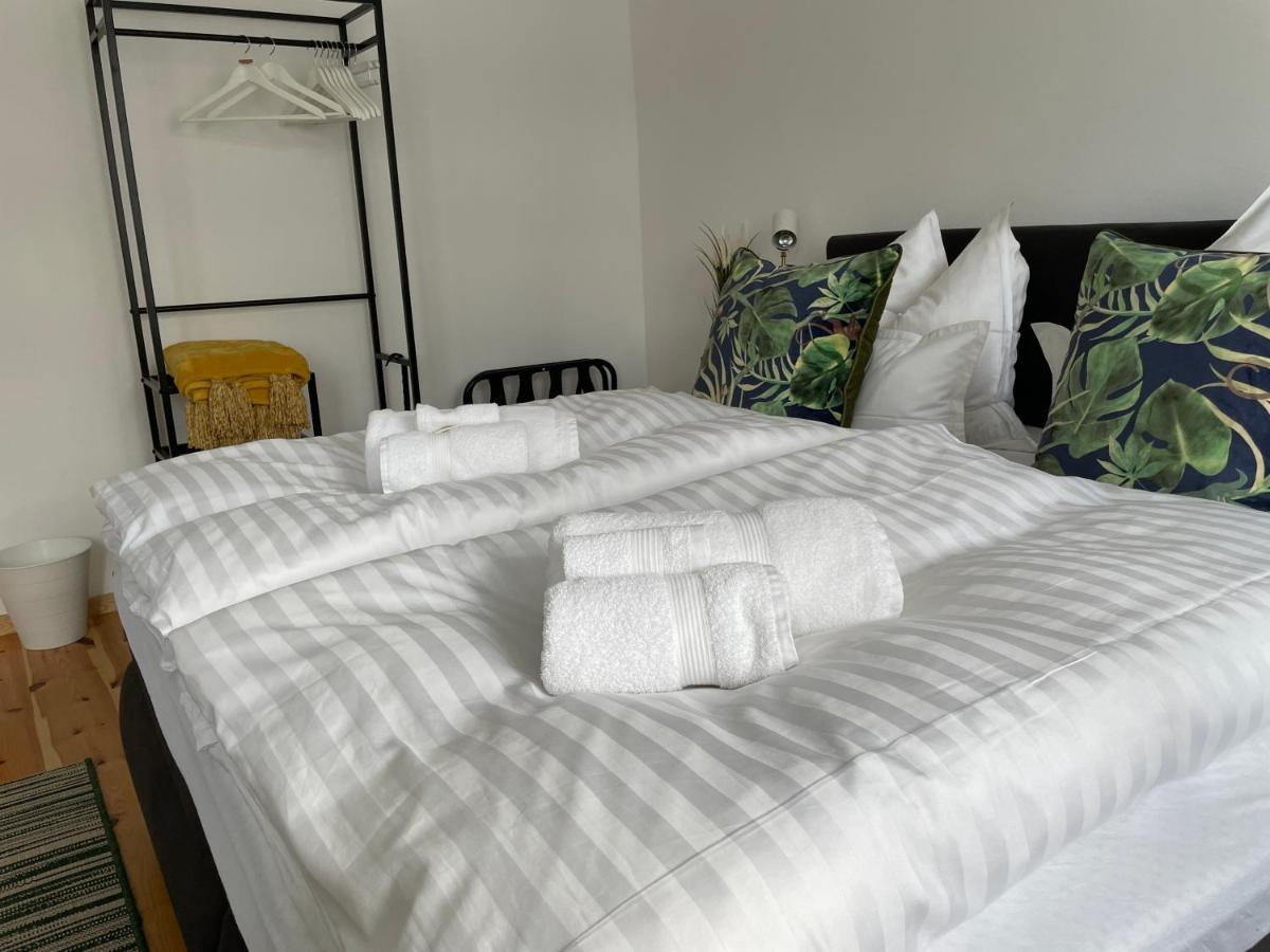 Voh Exklusives Wohnhaus Mitten In Vohenstrauss, Bis 8 Personen!!! Esterno foto